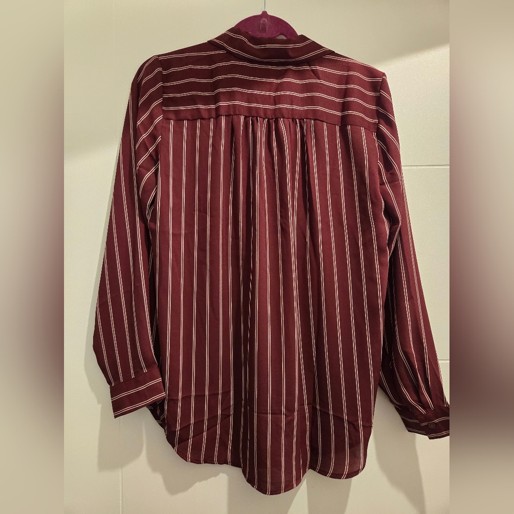 NWT Ann Taylor Womens Burgundy Long Sleeve One Button Shirt - Picture 4 of 6